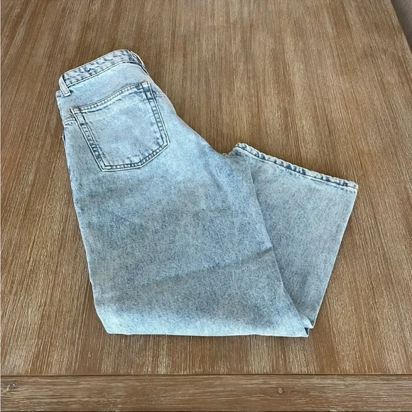 Free People - mini barrel boyfriend Jean, 27, EUC, light wash - Picture 9 of 11